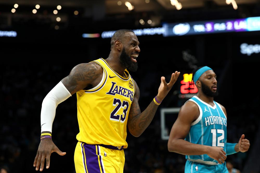 詹姆斯相提 詹姆斯相提