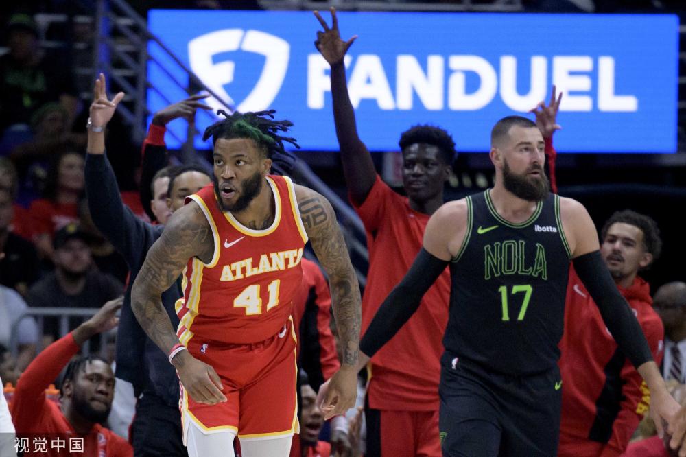 而是深刻地 而是深刻地